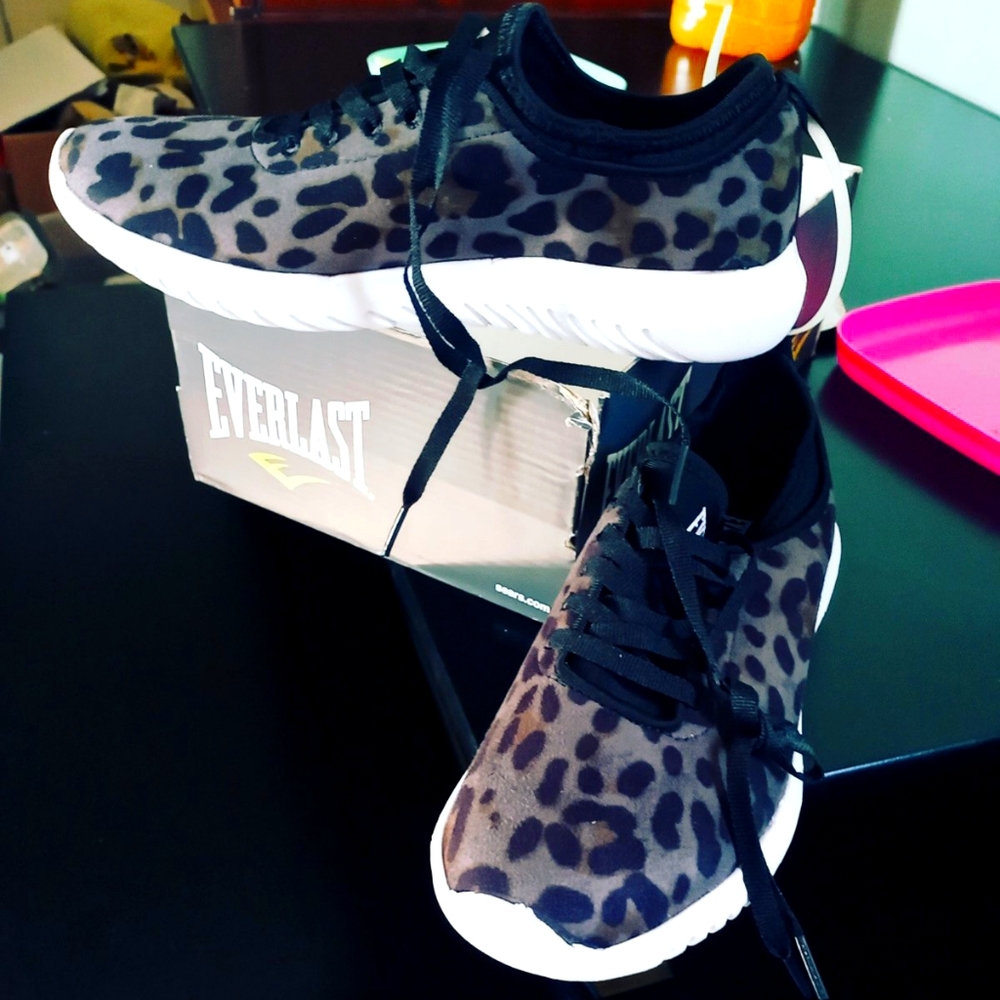 Leopard print woman's shoes